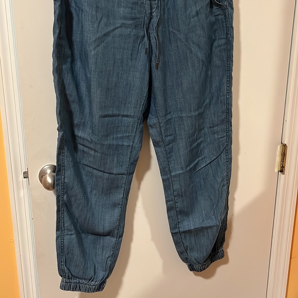 Clearance❗️ New Denim Gap  Jeans with pockets Waist 17 inches Size L - Picture 3 of 5